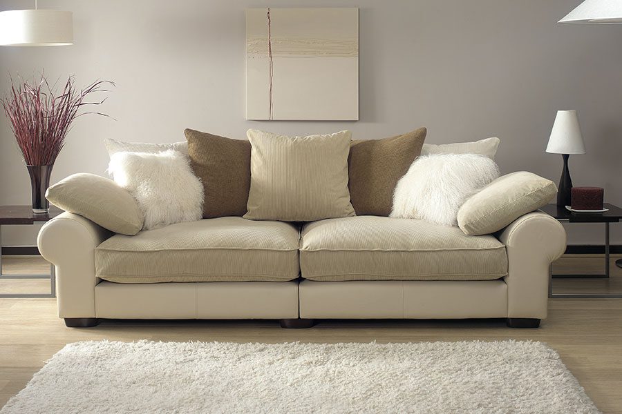 What to Look for When Choosing A New Couch